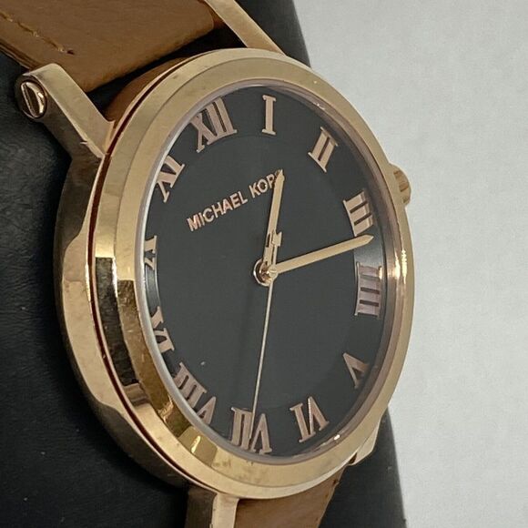 Michael Kors Norie MK3585 Women's Brown Leather Analog Dial Quartz Watch OP741 - Picture 5 of 12